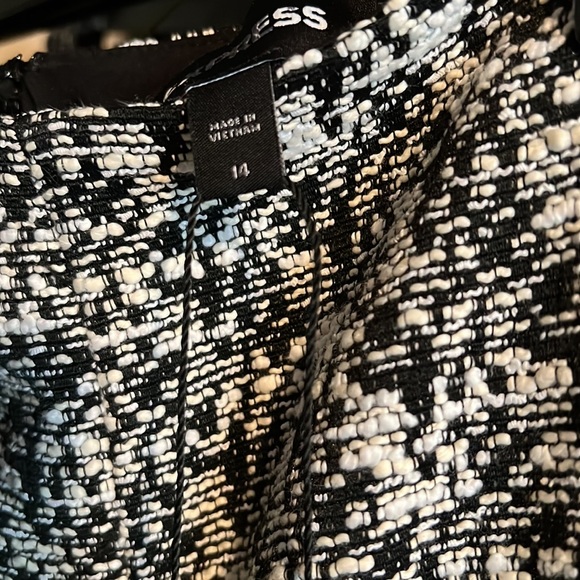 Super High Waisted Tweed Sailor Short - Picture 8 of 8